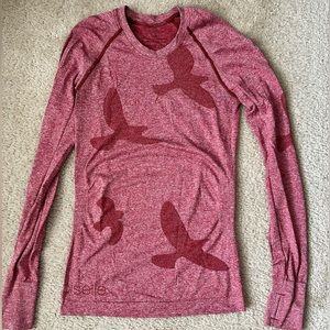 Oiselle Flyte Long Sleeve size xsmall in red